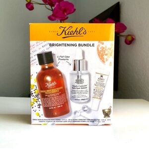 KIEHL’S “BRIGHTENING BUNDLE”